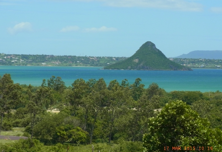  Lot terrain N° 14A de 1770 m² sur la route de Ramena avec vue imprenable sur le pain de sucre 