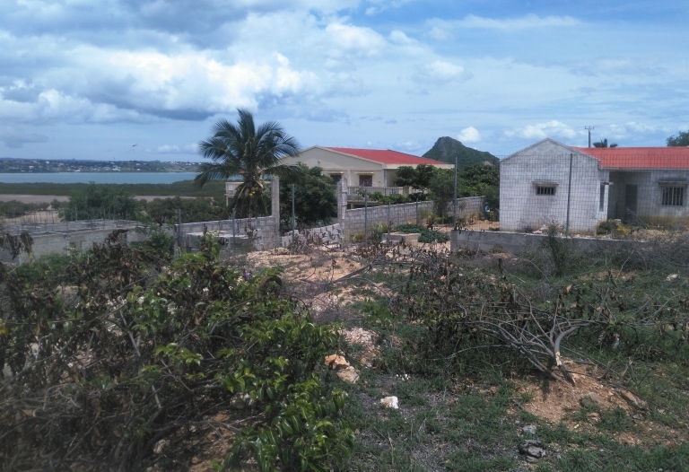 Un magnifique terrain à vendre à Avenir 21 route de Ramena 