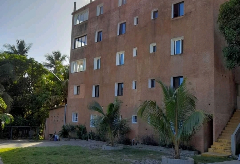 APPARTEMENTS MEUBLES A VENDRE